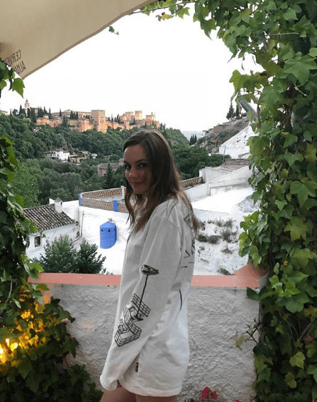 Michelle Mylett Lifestyle Traveling